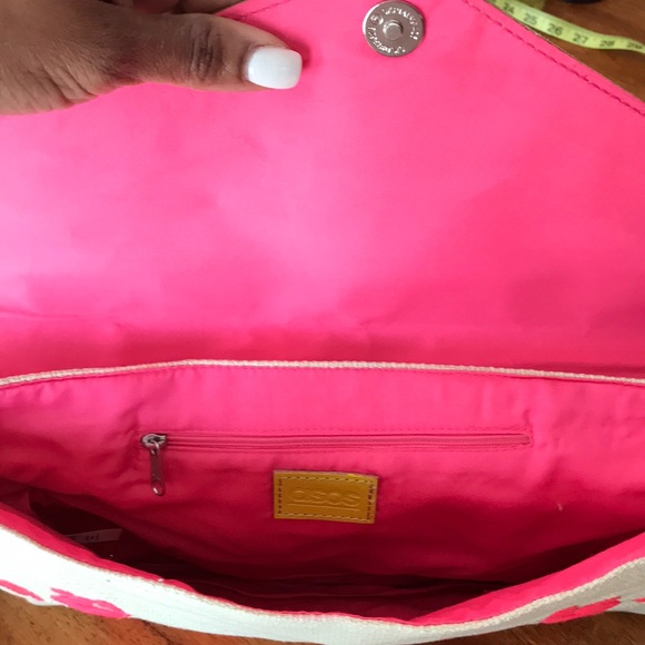 Asos Envelope Clutch with Leather Trim - Picture 4 of 6